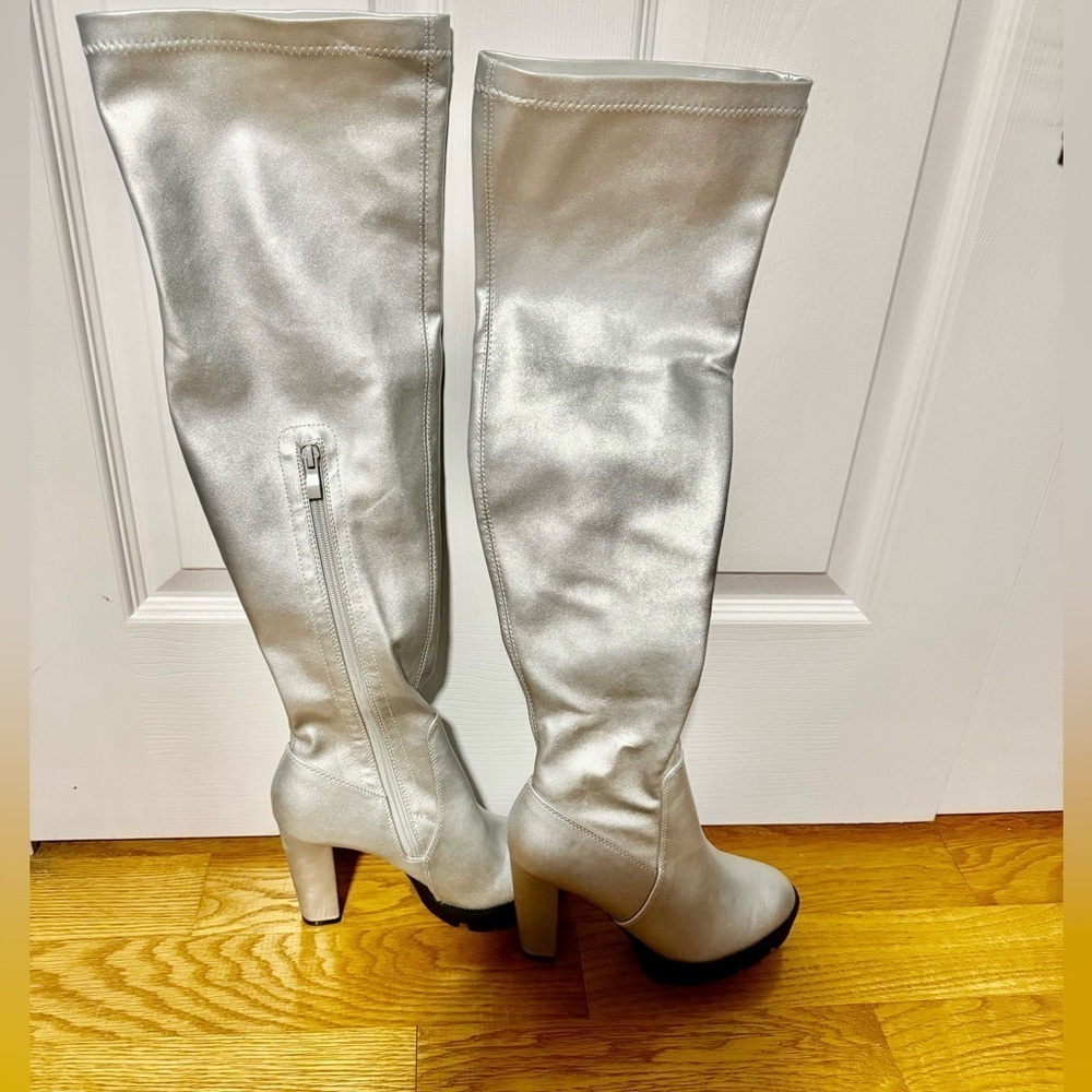 Women New Knee High Sliver Heel Boots US 7​​​​​​​